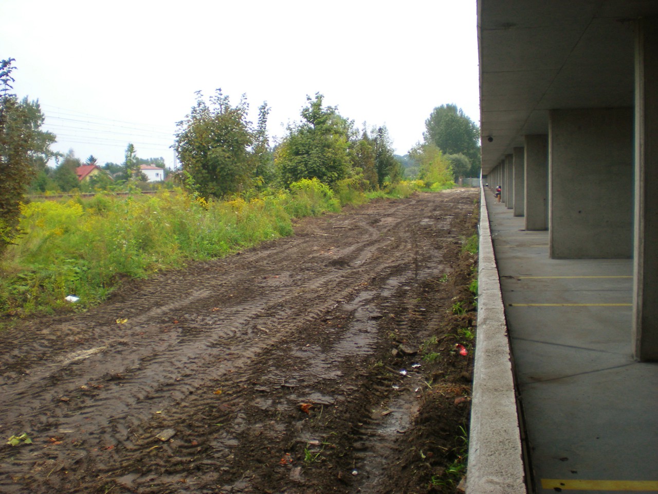 garaż od torów